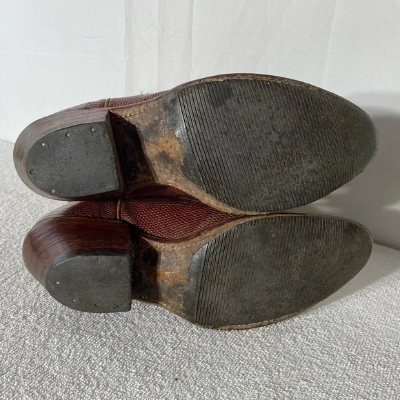Vintage Leather Western Cowboy Boots With Vibram Soles 8.5